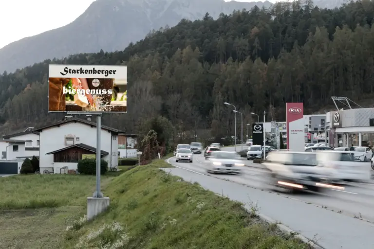 LED-Video-Wall | Tarrenz Mediaweb Tirol | Digitale Out-of-Home-Werbung (DOOH)