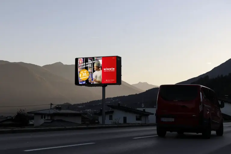 LED-Video-Wall | Tarrenz Mediaweb Tirol | Digitale Out-of-Home-Werbung (DOOH)