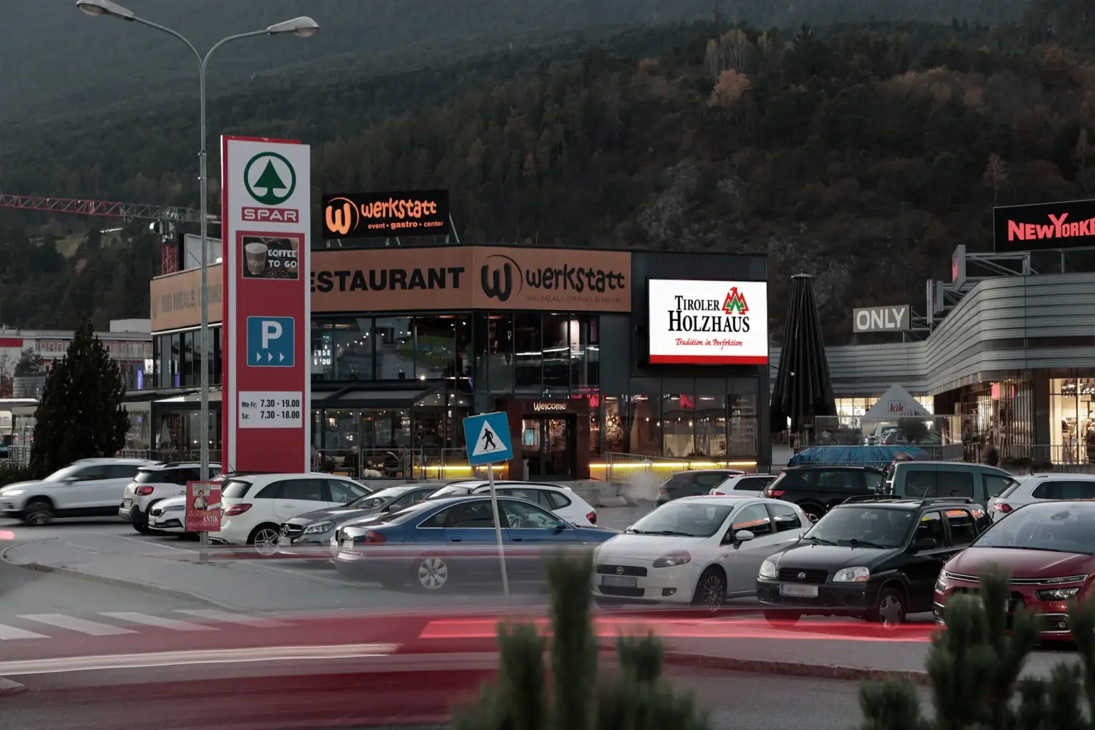 LED-Video-Wall | Imst Mediaweb Tirol | Digitale Out-of-Home-Werbung (DOOH)