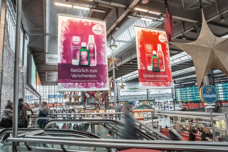 München Hauptbahnhof | Big Banner Mediaweb Tirol