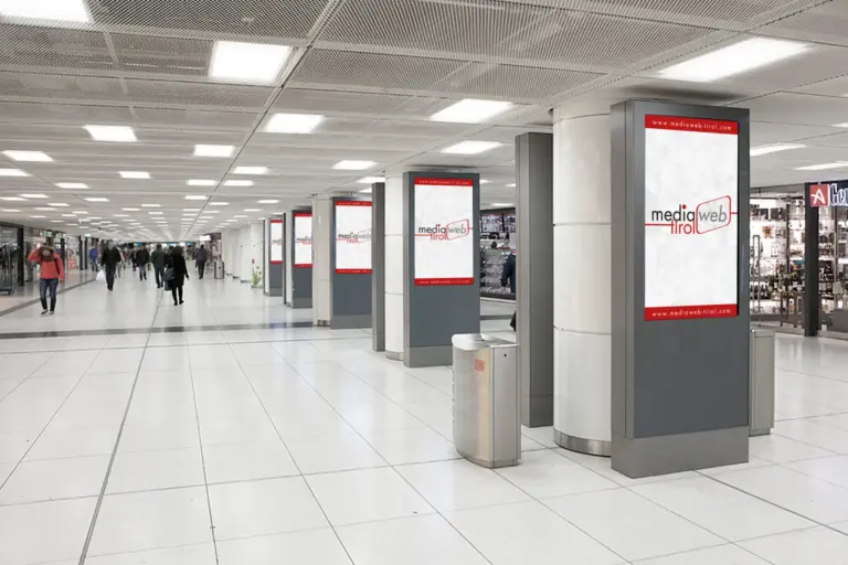 München Hauptbahnhof | Station-Video Mediaweb Tirol | Digitale Out-of-Home-Werbung (DOOH)