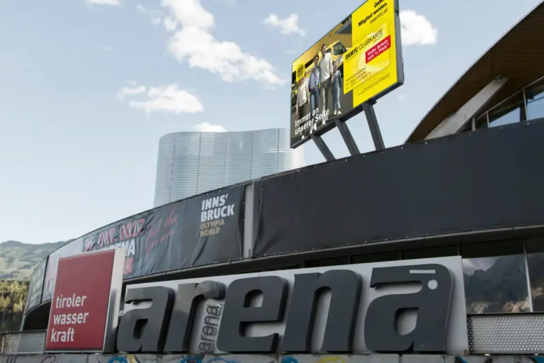 LED-Video-Wall | IBK – Olympiaworld Mediaweb Tirol | Digitale Out-of-Home-Werbung (DOOH)
