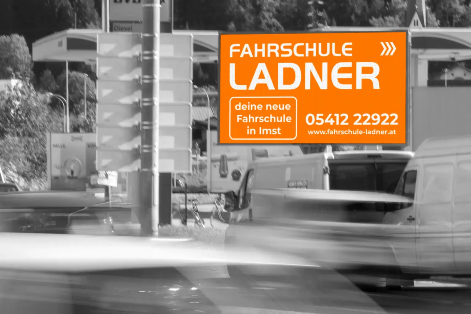 LED-Video-Wall | IKB-Andechstrasse Mediaweb Tirol | Digitale Out-of-Home-Werbung (DOOH)